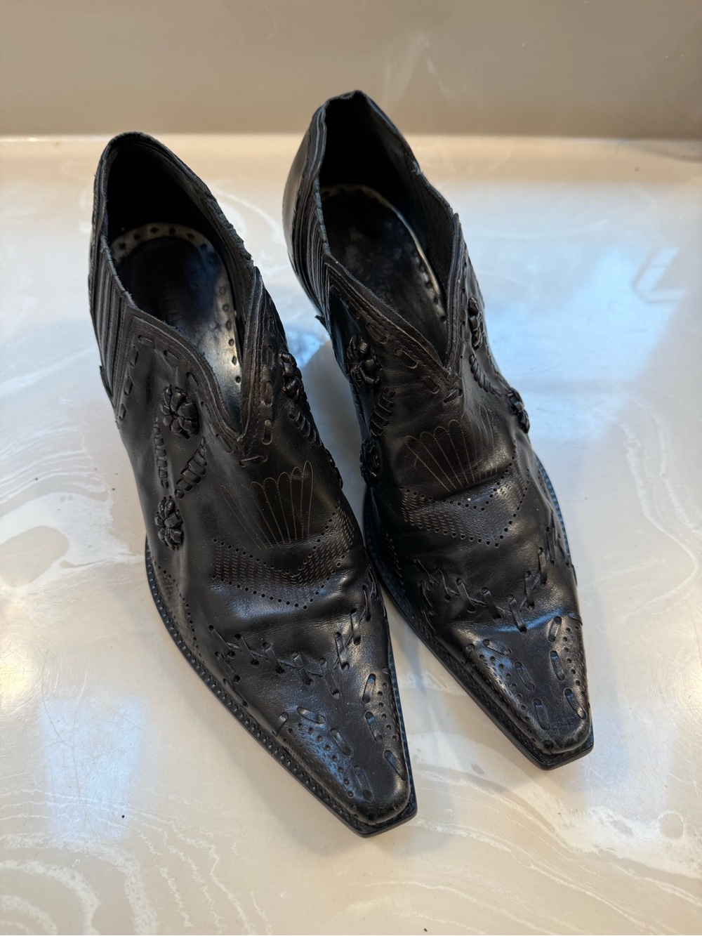 Vintage BCBGIRLS Y2K Western Boho Women Black Embossed Leather Pointed Toe Boots